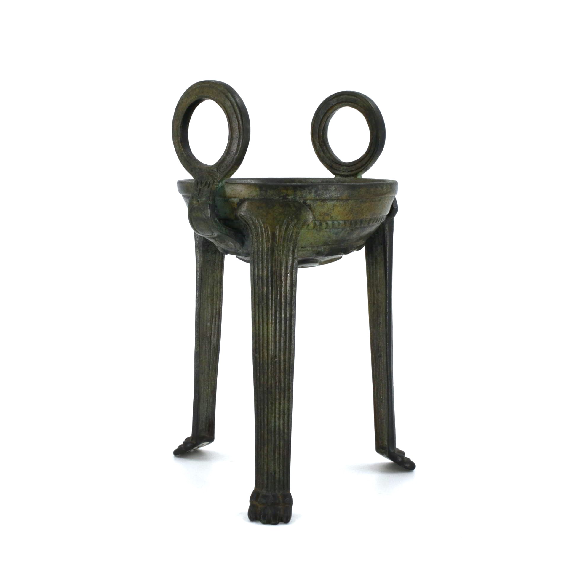 Archaic Ritual Tripod Cauldron 19 cm